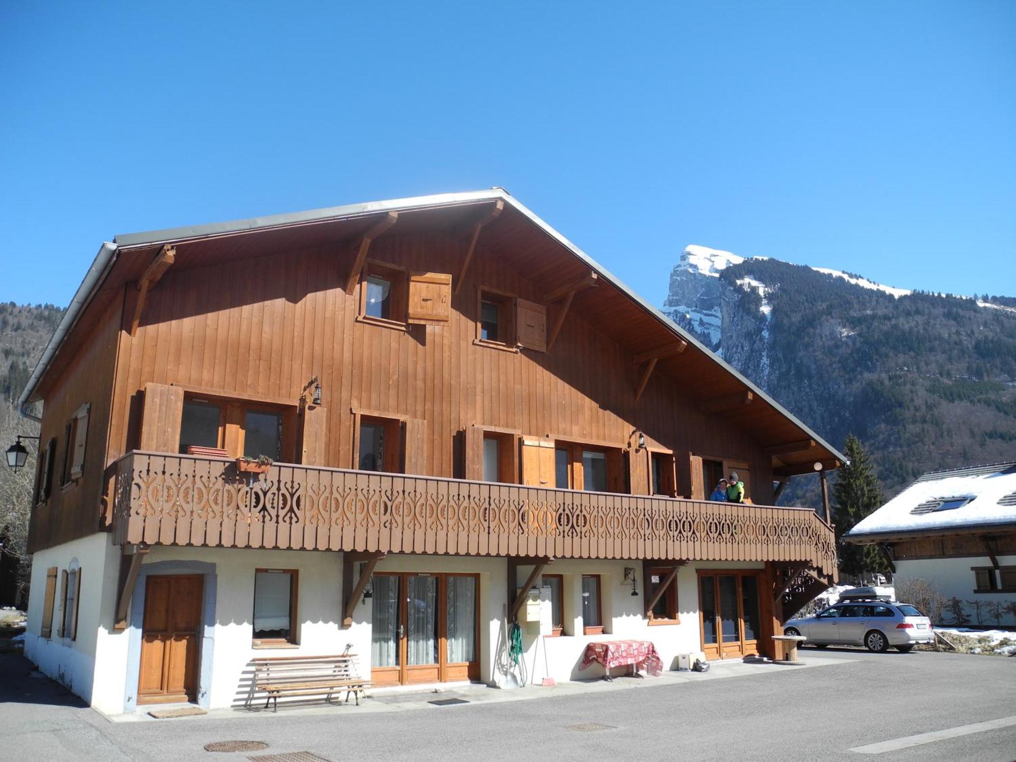 Particulier Loue 2 Appartements Communicants Dans Chalet A Samoens Jusqu A 16 Couchages エクステリア 写真