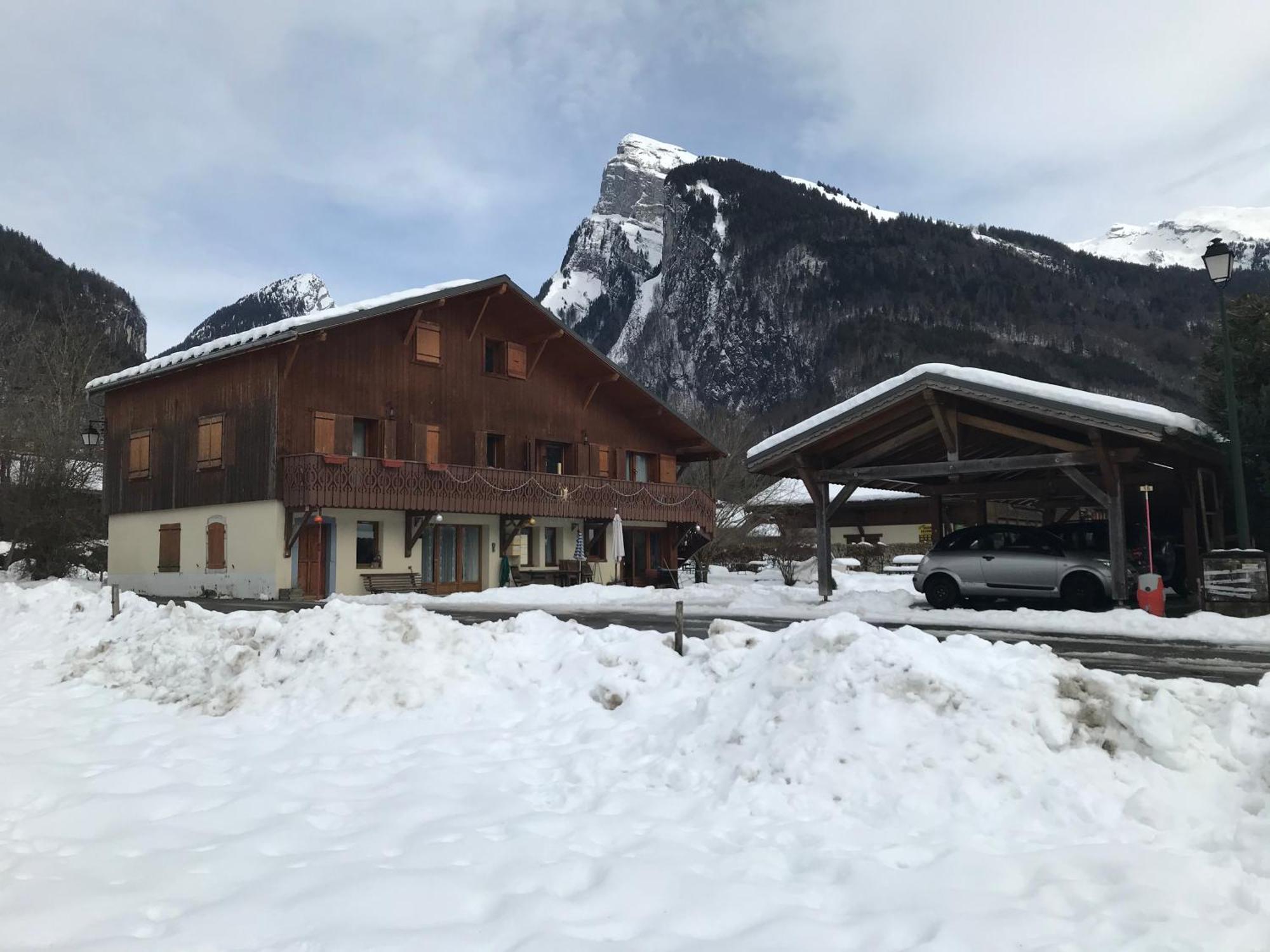Particulier Loue 2 Appartements Communicants Dans Chalet A Samoens Jusqu A 16 Couchages エクステリア 写真